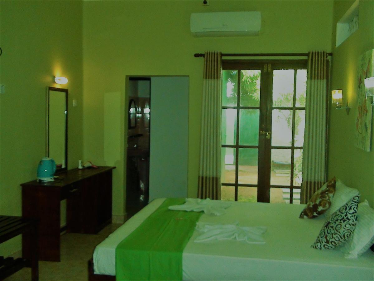 Villa De Rosh Ettukala Luaran gambar