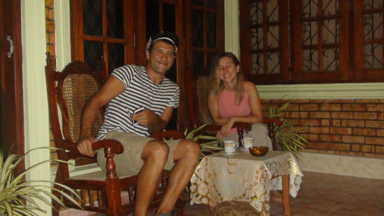 Villa De Rosh Ettukala Luaran gambar