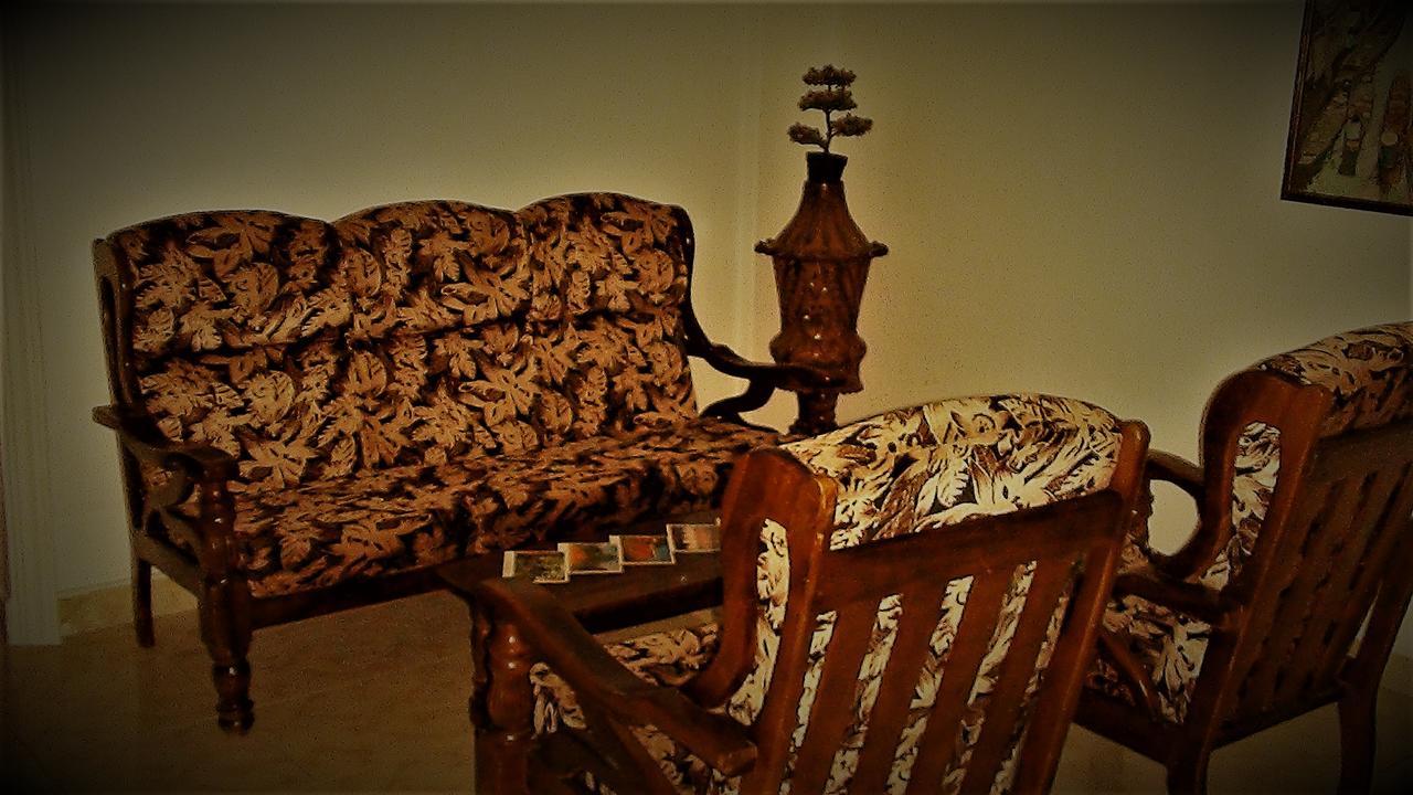 Villa De Rosh Ettukala Luaran gambar
